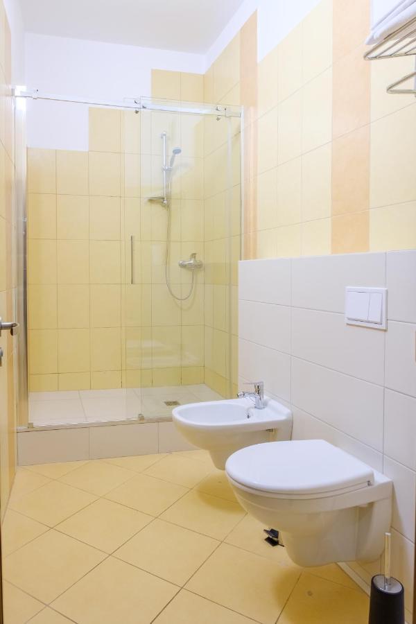 Slavia Hotel Γκρόντνο Εξωτερικό φωτογραφία