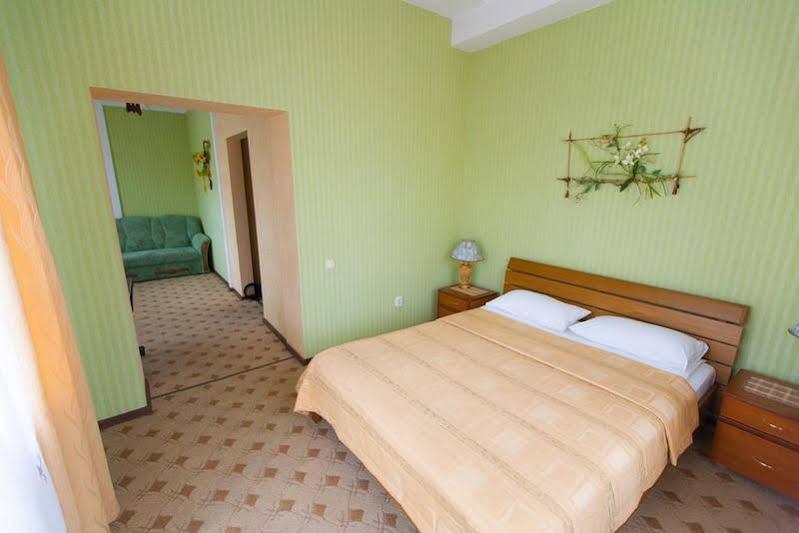 Slavia Hotel Γκρόντνο Εξωτερικό φωτογραφία